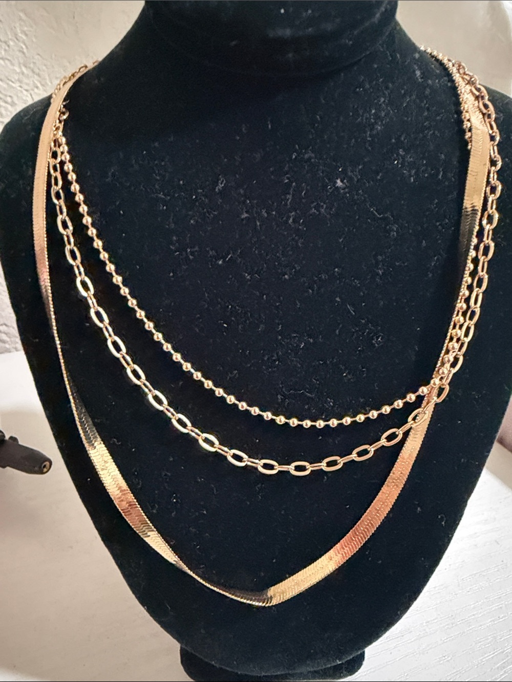 Elegant Gold Layered Necklace